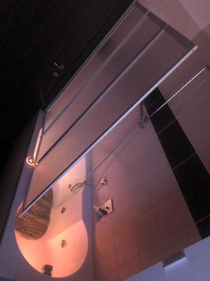 דירות דומודוסולה "La Bella Della Cappuccina" Casa Con Parcheggio Interno Gratuito מראה חיצוני תמונה